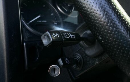 Land Rover Defender I, 2011 год, 2 100 000 рублей, 13 фотография