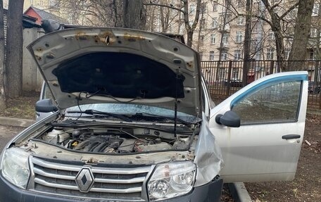 Renault Duster I рестайлинг, 2014 год, 650 000 рублей, 1 фотография