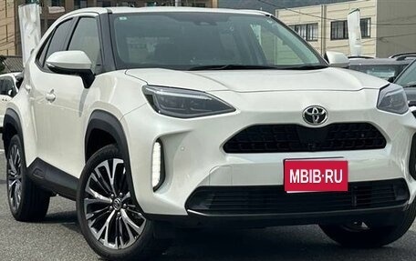 Toyota Yaris Cross, 2023 год, 1 597 000 рублей, 1 фотография
