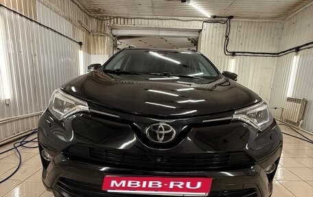 Toyota RAV4, 2018 год, 2 500 000 рублей, 3 фотография