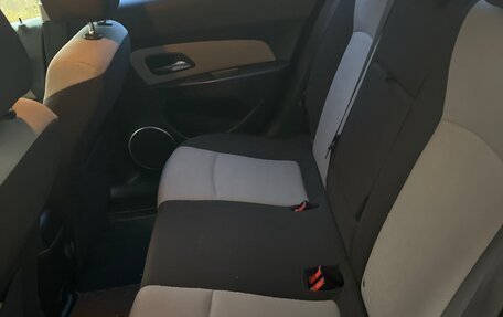 Chevrolet Cruze II, 2011 год, 630 000 рублей, 3 фотография