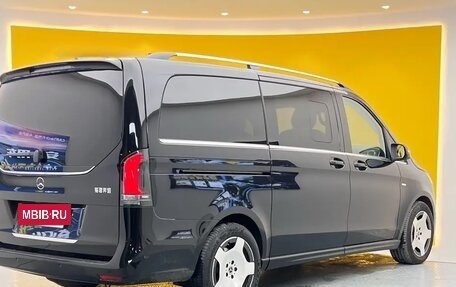 Mercedes-Benz V-Класс, 2025 год, 9 500 000 рублей, 4 фотография