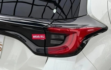 Toyota Yaris, 2022 год, 1 287 000 рублей, 14 фотография