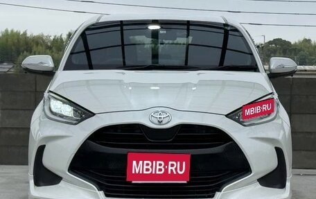 Toyota Yaris, 2022 год, 1 287 000 рублей, 5 фотография