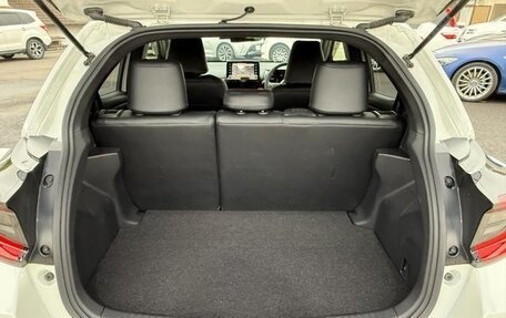 Toyota Yaris, 2022 год, 1 287 000 рублей, 24 фотография