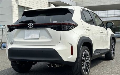 Toyota Yaris Cross, 2023 год, 1 597 000 рублей, 4 фотография