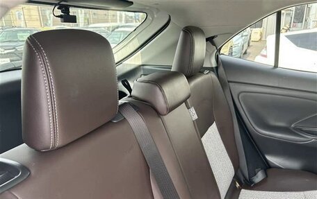 Toyota Yaris Cross, 2023 год, 1 597 000 рублей, 19 фотография