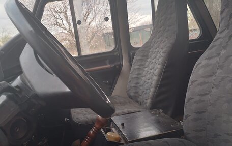 ЛуАЗ 3151, 2001 год, 357 000 рублей, 4 фотография