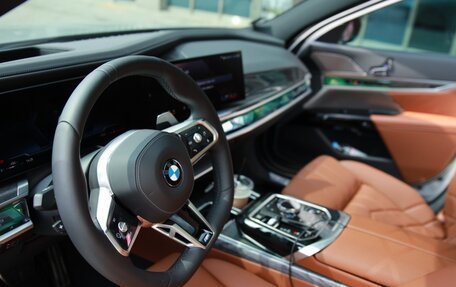 BMW 7 серия, 2025 год, 14 000 000 рублей, 9 фотография