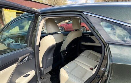 Lexus RX IV рестайлинг, 2019 год, 3 500 000 рублей, 6 фотография