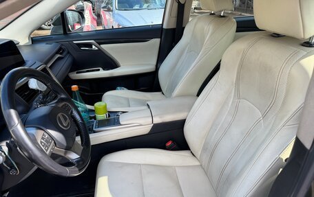 Lexus RX IV рестайлинг, 2019 год, 3 500 000 рублей, 8 фотография