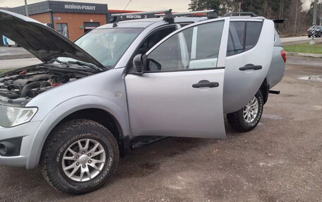Mitsubishi L200 IV рестайлинг, 2011 год, 1 650 000 рублей, 3 фотография
