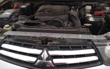 Mitsubishi L200 IV рестайлинг, 2011 год, 1 650 000 рублей, 5 фотография