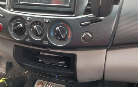 Mitsubishi L200 IV рестайлинг, 2011 год, 1 650 000 рублей, 7 фотография