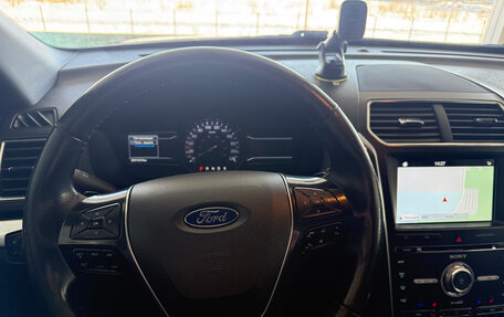 Ford Explorer VI, 2017 год, 2 500 000 рублей, 9 фотография