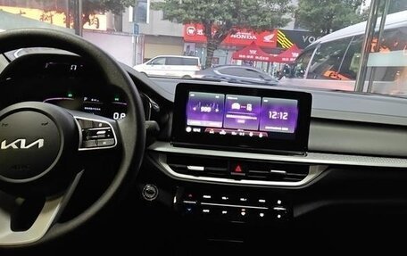 KIA K3, 2025 год, 2 172 000 рублей, 11 фотография