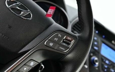 Hyundai Santa Fe III рестайлинг, 2015 год, 1 715 000 рублей, 13 фотография