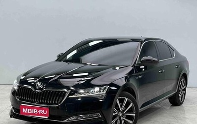 Skoda Superb III рестайлинг, 2025 год, 2 820 000 рублей, 1 фотография