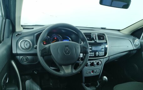 Renault Logan II, 2016 год, 685 000 рублей, 10 фотография