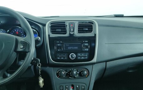 Renault Logan II, 2016 год, 685 000 рублей, 14 фотография