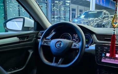 Skoda Superb III рестайлинг, 2021 год, 1 670 000 рублей, 8 фотография