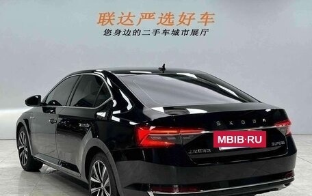 Skoda Superb III рестайлинг, 2025 год, 2 820 000 рублей, 4 фотография