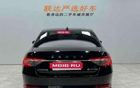 Skoda Superb III рестайлинг, 2025 год, 2 820 000 рублей, 6 фотография