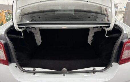 Renault Logan II, 2018 год, 950 000 рублей, 9 фотография