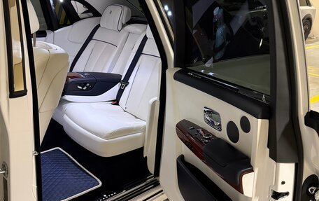 Rolls-Royce Phantom VIII, 2017 год, 42 000 000 рублей, 14 фотография