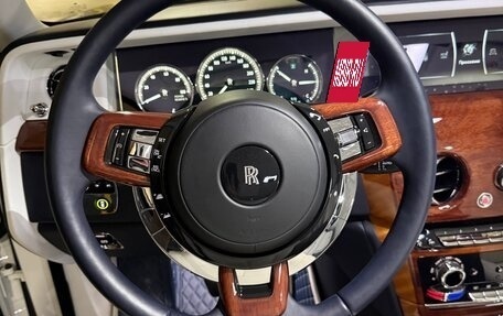 Rolls-Royce Phantom VIII, 2017 год, 42 000 000 рублей, 28 фотография