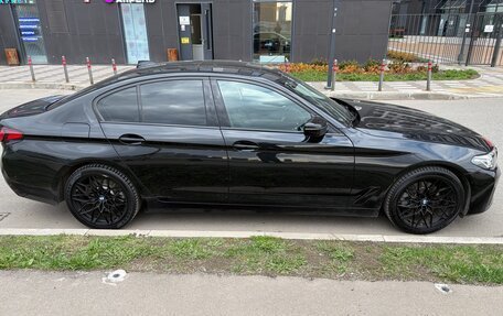 BMW 5 серия, 2022 год, 5 700 000 рублей, 2 фотография