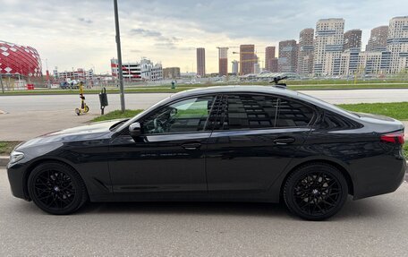 BMW 5 серия, 2022 год, 5 700 000 рублей, 4 фотография