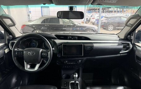 Toyota Hilux VIII, 2017 год, 3 899 000 рублей, 10 фотография