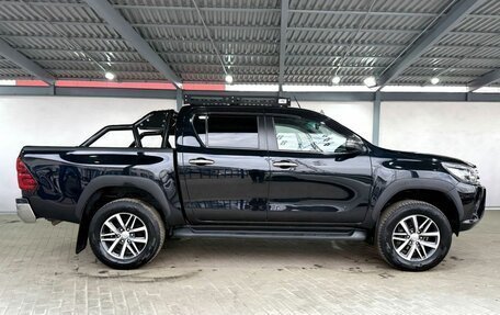 Toyota Hilux VIII, 2017 год, 3 899 000 рублей, 6 фотография