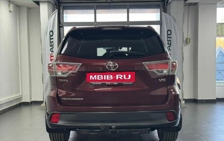 Toyota Highlander III, 2014 год, 3 139 000 рублей, 8 фотография