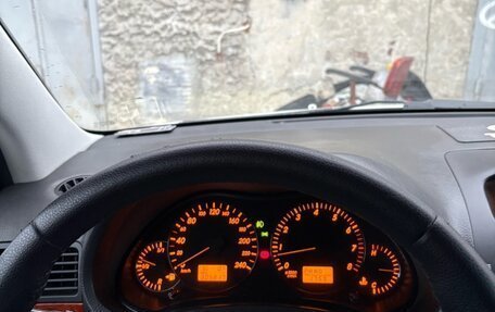 Toyota Avensis III рестайлинг, 2006 год, 800 000 рублей, 5 фотография