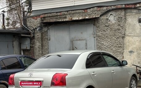 Toyota Avensis III рестайлинг, 2006 год, 800 000 рублей, 2 фотография