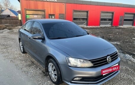 Volkswagen Jetta VI, 2015 год, 1 050 000 рублей, 5 фотография