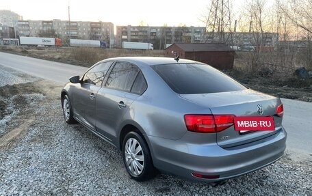 Volkswagen Jetta VI, 2015 год, 1 050 000 рублей, 2 фотография