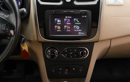 Renault Logan II, 2015 год, 999 000 рублей, 18 фотография