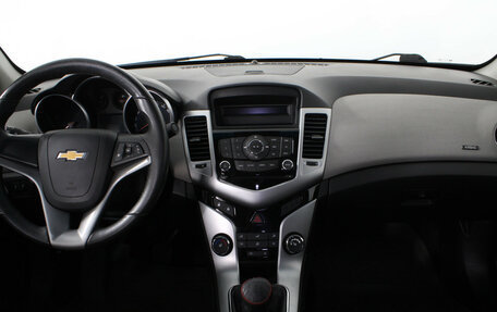 Chevrolet Cruze II, 2012 год, 549 585 рублей, 10 фотография