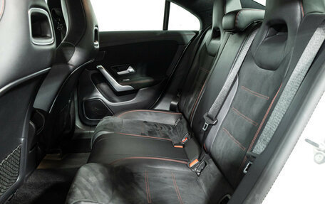 Mercedes-Benz CLA, 2019 год, 2 749 700 рублей, 10 фотография