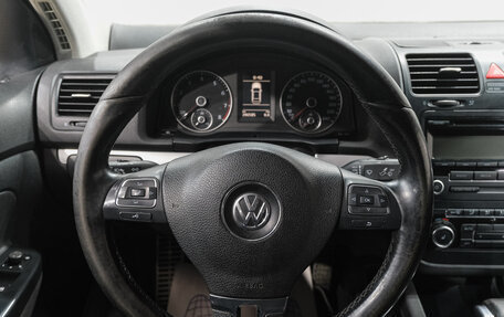 Volkswagen Jetta VI, 2010 год, 599 000 рублей, 24 фотография