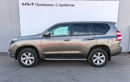 Toyota Land Cruiser Prado 150 рестайлинг 2, 2014 год, 3 100 000 рублей, 6 фотография