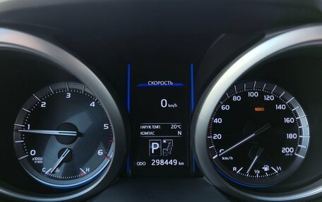 Toyota Land Cruiser Prado 150 рестайлинг 2, 2014 год, 3 100 000 рублей, 12 фотография