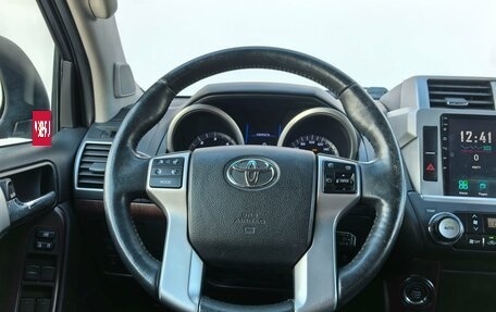 Toyota Land Cruiser Prado 150 рестайлинг 2, 2014 год, 3 100 000 рублей, 13 фотография