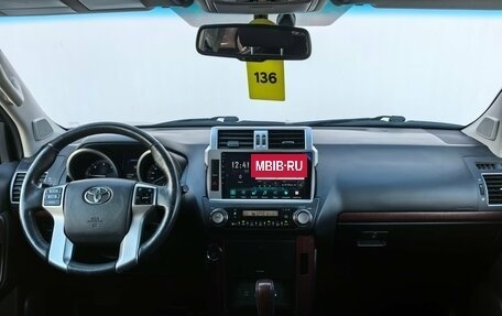 Toyota Land Cruiser Prado 150 рестайлинг 2, 2014 год, 3 100 000 рублей, 11 фотография