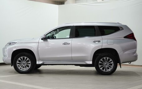 Mitsubishi Pajero Sport III рестайлинг, 2021 год, 4 570 000 рублей, 5 фотография