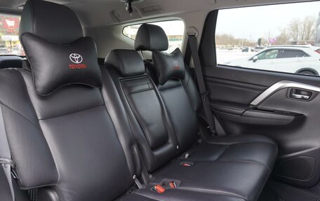 Mitsubishi Pajero Sport III рестайлинг, 2021 год, 4 570 000 рублей, 10 фотография