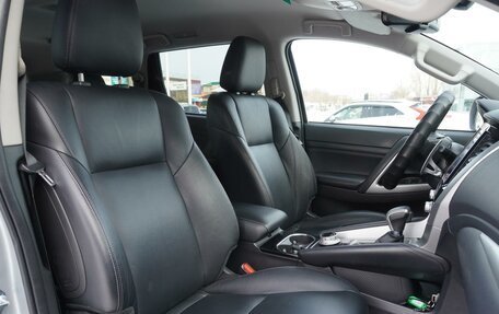 Mitsubishi Pajero Sport III рестайлинг, 2021 год, 4 570 000 рублей, 11 фотография